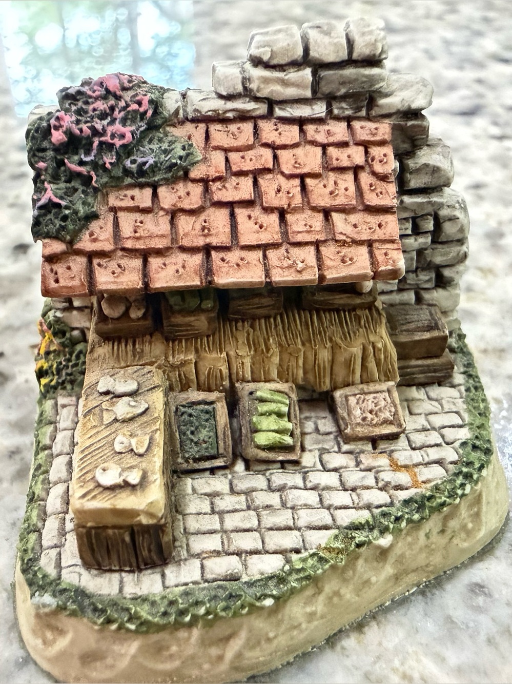 David Winter Cottage Market Day